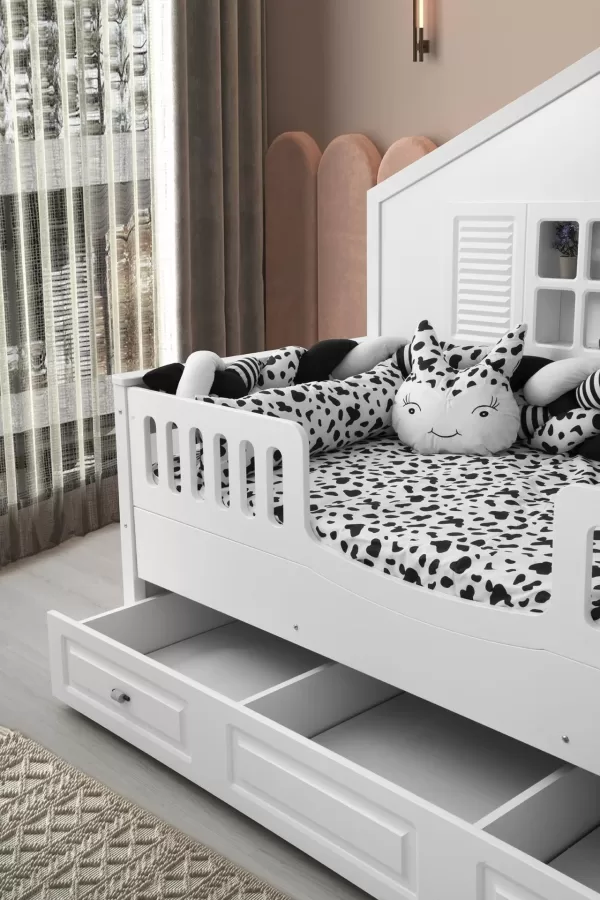 Moda Yavrulu Montessorili Bebek Odası