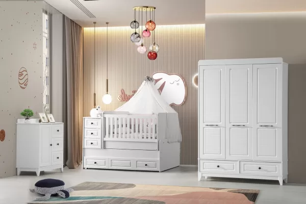 Lena Büyüyen Beşikli Bebek Odası